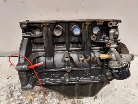 d4f740 двигун, фото, оригінал